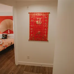 Apartment Charming Chinatown Quarters : Unique And, Victoria